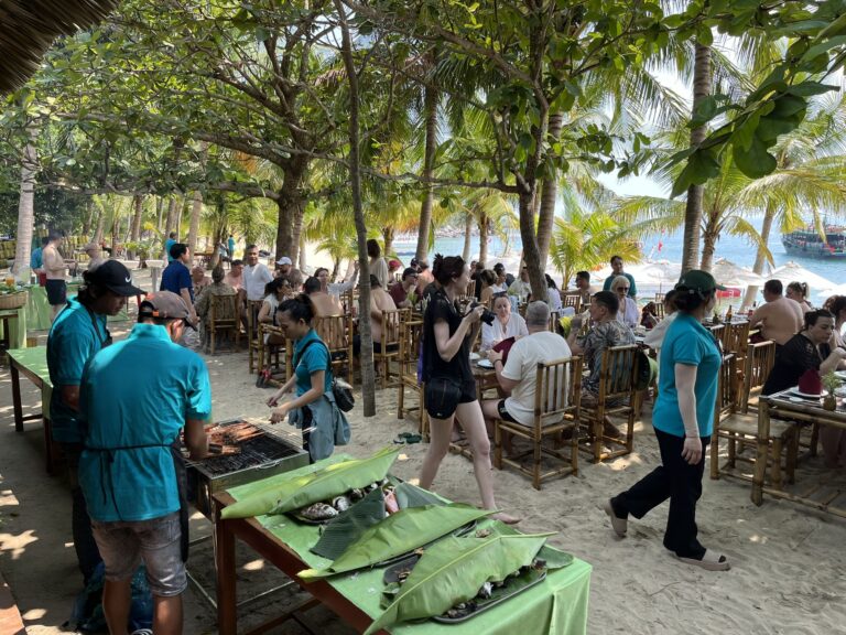 Cham Island Sightseeing & Snorkeling Tour (From Hoi An)